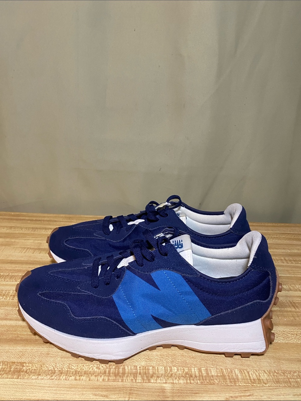 New Balance Men's 327 Lagoon ‘MS327HL1 Mens  Sneakers 11.5